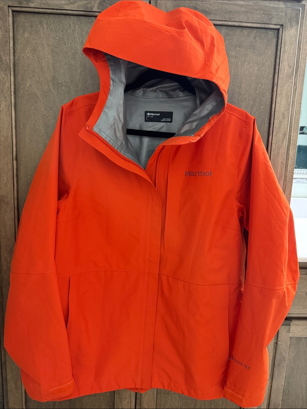Marmot Minimalist GORE-TEX Jacket. Like New. Paclite technology.